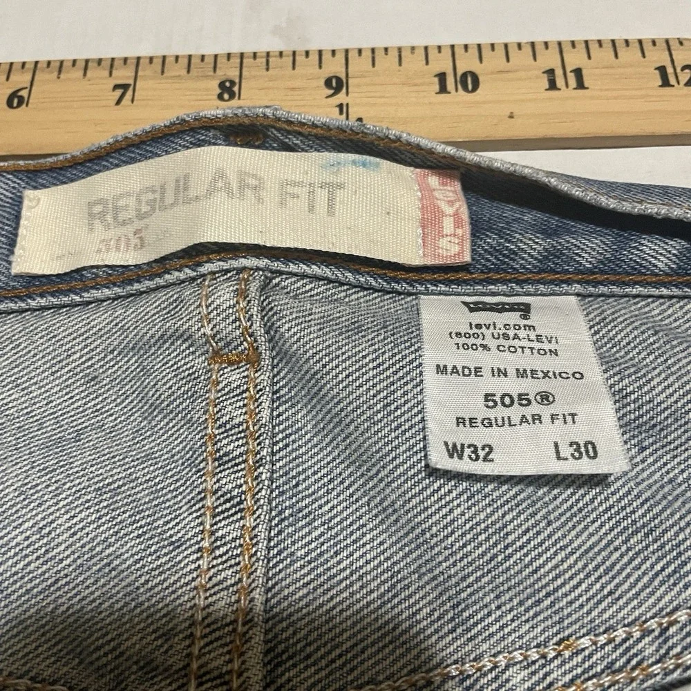 Vintage Mens Levi's 505 Light Wash Straight Leg Jeans Sz 32 X 29 Mexico Distress